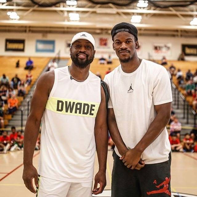 柏林联合主场能否继续坚挺？拜仁慕尼黑双线作战压力显现（柏林联合主场能否延续强势？拜仁双线作战压力加剧）