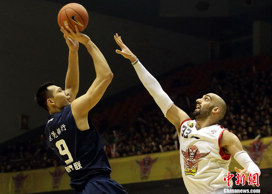 上海主帅战术布置引赞赏（上海主帅的战术安排获好评）