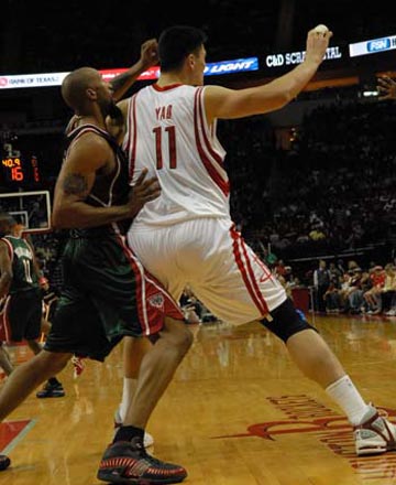 这次快攻完全是闪电速度（这次快攻疾如闪电）